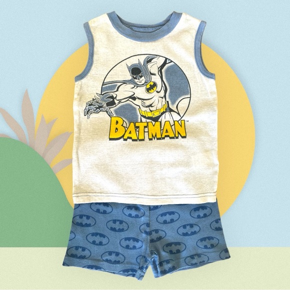 ** BATMAN SUMMER PAJAMA ** size T ** like new condition - Picture 2 of 5